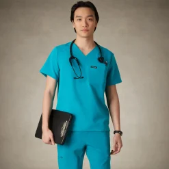 Brighton 3-Pocket Scrub Top