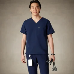 Brighton 3-Pocket Scrub Top